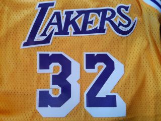 Los Angeles Lakers Magic Johnson Basketball Jersey Throwback Swingman 32 Yellow