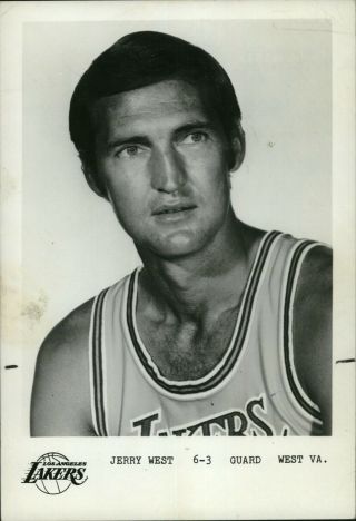 1976 Press Photo Team/league Issued Image Jerry West Of The Los Angeles Lakers