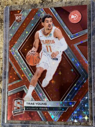 Trae Young 2018 - 19 Panini Spectra Red Sparkle Prizm Rookie Card ’d /99