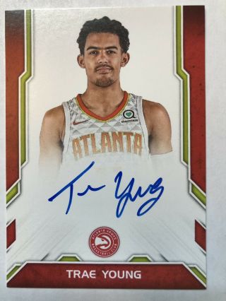 2018 - 2019 Panini Donruss Trae Young Next Day Autograph Hawks Hot