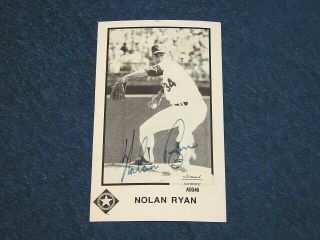 Nolan Ryan Texas Rangers Hof Autographed 3 " X 5 " Black And White Photo (ed715)
