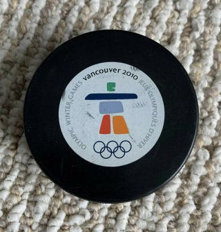 2010 Vancouver Winter Olympic Official Game Hockey Puck