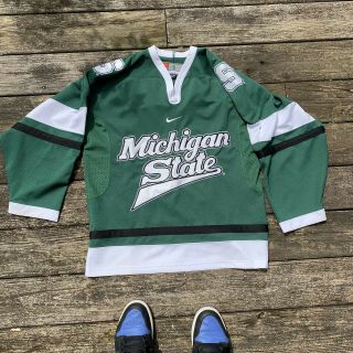Nike Men’s Small Michigan State Spartans Stitched Green Hockey Jersey Sweater
