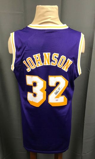Magic Johnson 32 Signed Lakers Jersey Auto Sz Xl Psa/dna Sticker Only Hof