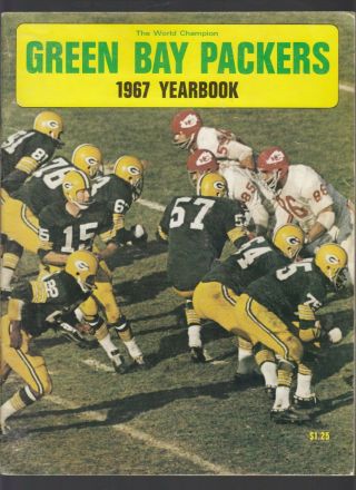 1967 Green Bay Packers Football Yearbook Bart Starr On Cover World Champions