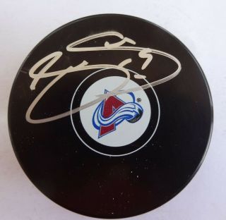 Joe Sakic Signed Autographed Colorado Avalanche Logo Puck (lsm Authenticity)