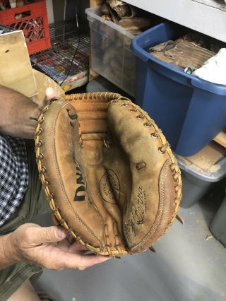 Spaulding Baseball Glove,  Yogi Berra Catchers Mitt,  Yankees,  Mets,