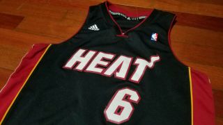Vtg mens Adidas Miami heat Lebron James basketball jersey sz M NBA black 2