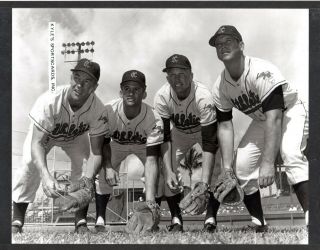 Andy Carey & Others Kc Athletics Unsigned 8x10 B&w Snapshot Photo 1