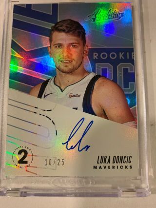 2018 - 19 Absolute Memorabilia Luka Doncic Rc Auto /25 Level 2 On Card
