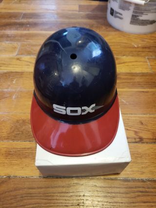 Vintage Mlb Batting Hat Chicago White Sox Plastic Helmet Cap Laich 1969