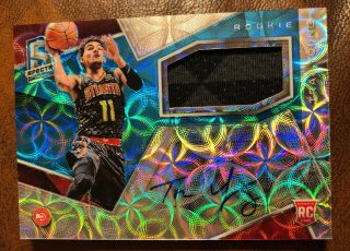 2018 - 19 Spectra Neon Blue Trae Young Hawks Rpa Rc Patch Auto 84/99 Autograph