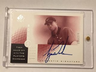 2001 Sp Authentic Tiger Woods Rc On Card Auto /274 Red