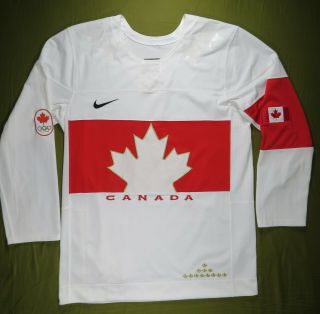 Nike Team Canada Hockey Jersey M Championship Olympic Games Maple Leaf Authentic