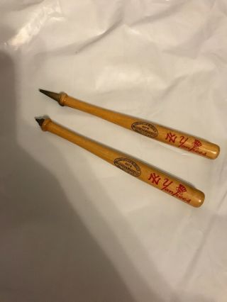 Vintage Louisville Slugger Ny York Yankees Baseball Bat Pen & Pencil Set