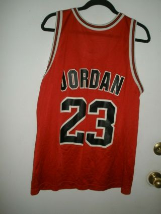 Michael Jordan 23 NBA Chicago Bulls Red 90’s Champion Jersey Men’s Size 44 2