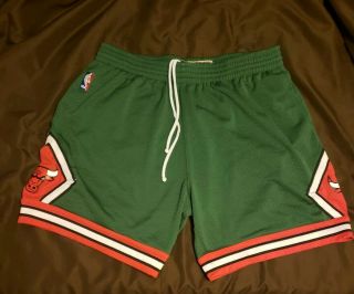 Chicago Bulls Mitchell & Ness Swingman Shorts