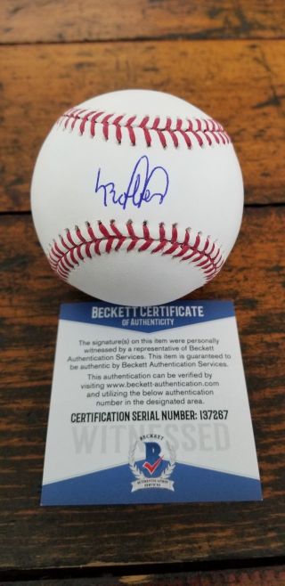 Luis Robert Chicago White Sox Autographed Signed Baseball Beckett Bas