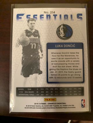 2018 - 19 CHRONICLES LUKA DONCIC ESSENTIALS ROOKIE RC Mavs No.  214 2