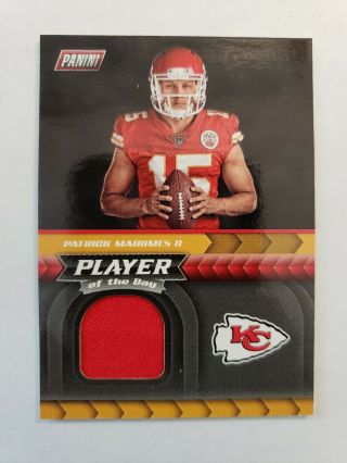 Patrick Mahomes Ii 2017 Panini Player Of The Day Player - Worn Material