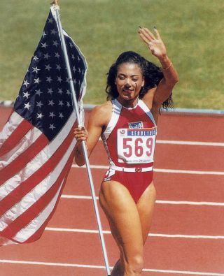 Florence Griffith - Joyner Usa Olympic Sprinter 8x10 Sports Photo (s)