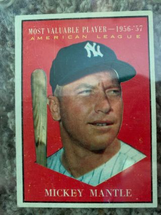 1961 Topps Mickey Mantle York Yankees 475 Baseball Card