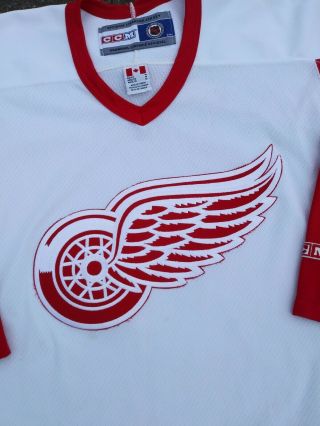 Vintage Detroit Red Wings CCM Hockey Jersey Sz M 2