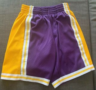 Mitchell & Ness M&n La Los Angeles Lakers Laker Throwback Away Swingman Shorts S