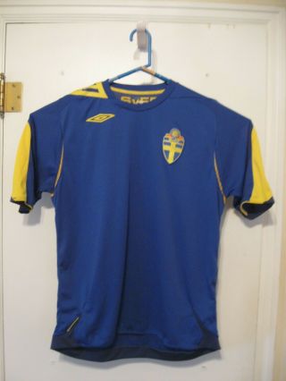 Swedish National Team Soccer Jersey,  By Umbro,  2006 - 2008 Away,  Size Large