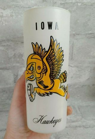 Vtg 1960s University Of Iowa Hawkeyes Herky The Hawk 6 " Frosted Glass Tumbler