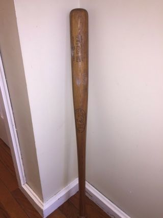 Carl Yastrzemski Hillerich & Bradsby Co.  Little League Wooden Baseball Bat J2