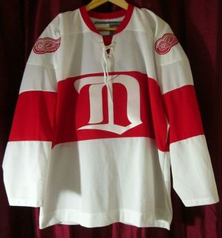 Nhl Ccm Detroit Red Wings Vintage Hockey Lace - Up Jersey White,  Men 