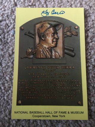 Yogi Berra Signed Autographed Hall Of Fame Gold Plaque Post Card