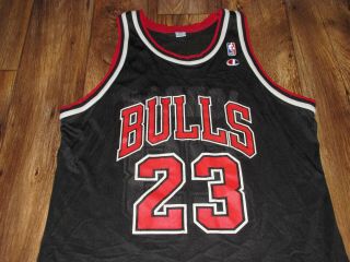 Michael Jordan Chicago Bulls 23 Basketball Jersey,  Size 48, 2