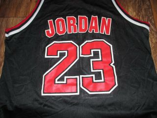 Michael Jordan Chicago Bulls 23 Basketball Jersey,  Size 48, 6