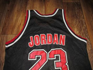 Michael Jordan Chicago Bulls 23 Basketball Jersey,  Size 48, 7