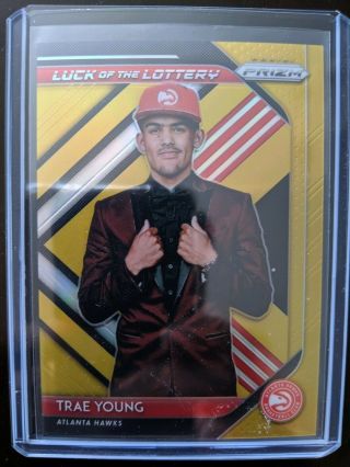 2018 - 19 Prizm Trae Young Rc Rookie Luck Of Lottery Gold Prizm 01/10 Hawks