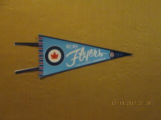 R.  C.  A.  F.  Flyers Circa 1948 Olympic Champions Winnipeg Jets Sga Hockey Pennant