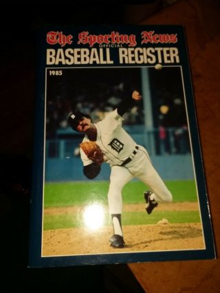 1985 Sporting News Baseball Register Willie Hernandez Tigers Ap044
