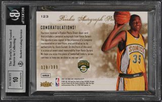 2007 Fleer Hot Prospects Kevin Durant ROOKIE RC AUTO PATCH /399 BGS 9 MT (PWCC) 2