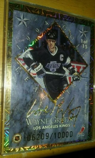 1994 - 95 Leaf Gold Stars 1 Wayne Gretzky/Sergei Federov Autographed 06209/10,  000 3