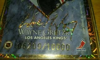 1994 - 95 Leaf Gold Stars 1 Wayne Gretzky/Sergei Federov Autographed 06209/10,  000 4