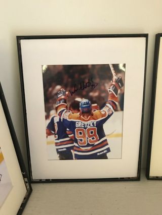 4 Wayne Gretzky Signed Photos With Picture Frames 3