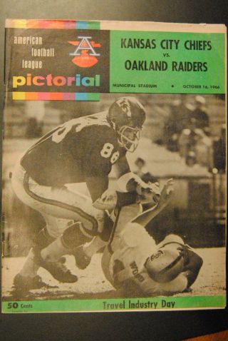 1966 Kansas City Chiefs Vs Oakland Raiders Afl Football Program - Len Dawson