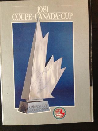 1981 Coupe Canada Cup Preview/program Us/canada/ussr,  3 More; Signed On Cover