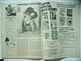 SPORTS REVIEW WRESTLING 1977 ANNUAL - SPRING ' 77 APARTMENT MATCH OF YEAR BABA AWA 5
