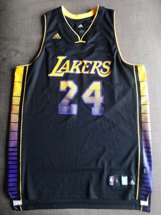 NBA Los Angeles Lakers Mens Jersey Kobe Bryant 24 MSRP $120 3