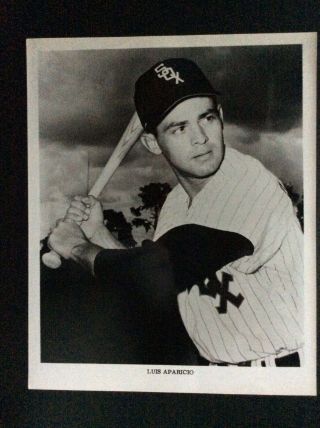 1962 (i Believe) 8x10” B&w Photo Of Hall Of Famer Luis Aparicio White Sox