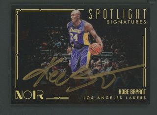 2017 - 18 Panini Noir Spotlight Signatures Kobe Bryant Lakers Auto 25/125