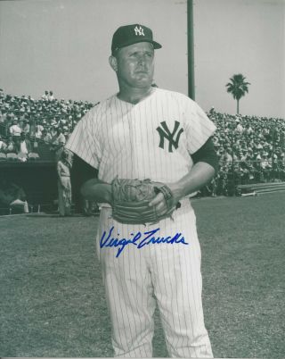 Ny Yankees Virgil Trucks Autographed 8x10 B/w Photo Pitched 2 No Hitters